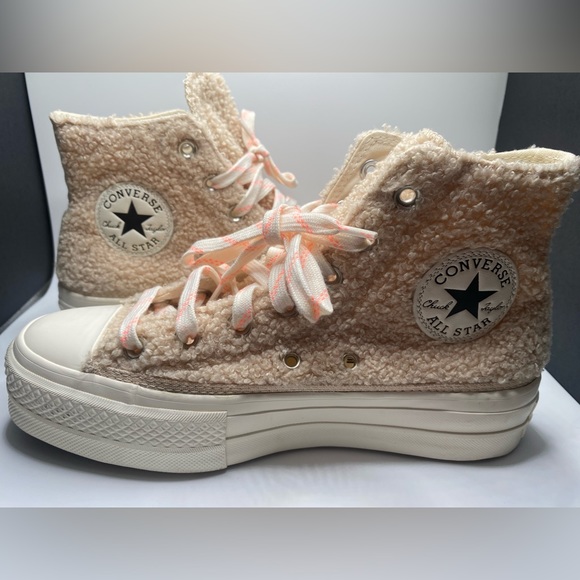 Cozy Club Platform High Top Chuck Taylor All Star - Picture 1 of 13